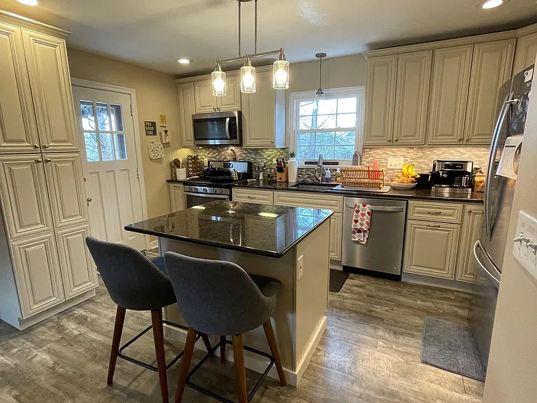 1070 Old Gate Rd — Photo 14