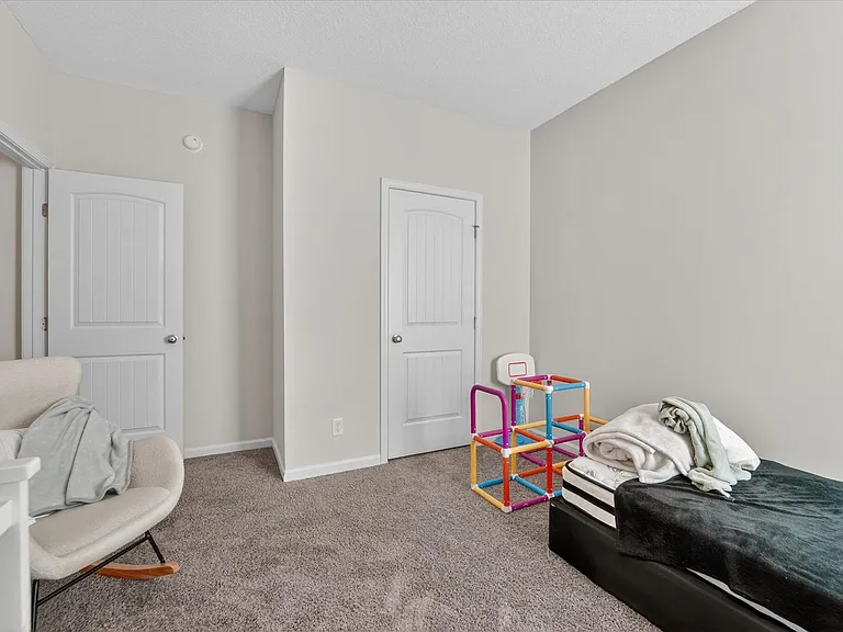 539 Brightleaf Cir — Photo 31