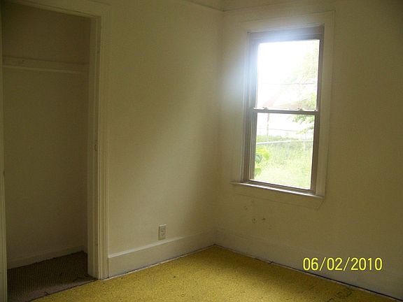 2nd image of 10904 Whitehill St