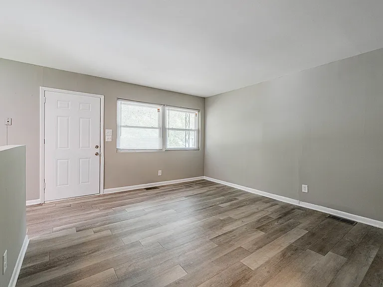 670 Chappell Dr #C — Photo 5