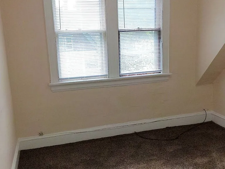 1609 W Meinecke Ave — Photo 10