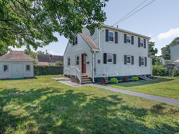 2nd image of 68 Waldo St