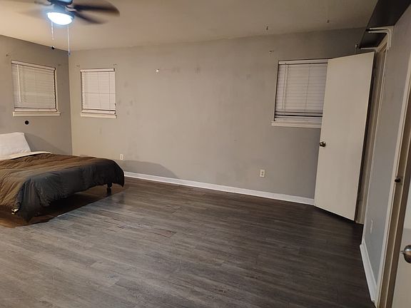 2nd image of 6172 Whitman Ave