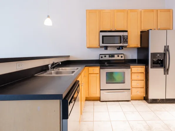 26 West Apartments, 26 W Washington St APT 1001, Indianapolis, IN 46204