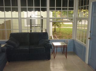 614 39th Ave NE, Saint Petersburg, FL 33703