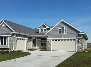N60W21762 Legacy Trl, Menomonee Falls, WI 53051