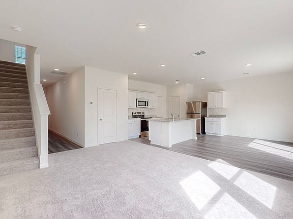 3rd image of 2012 Burnwood St