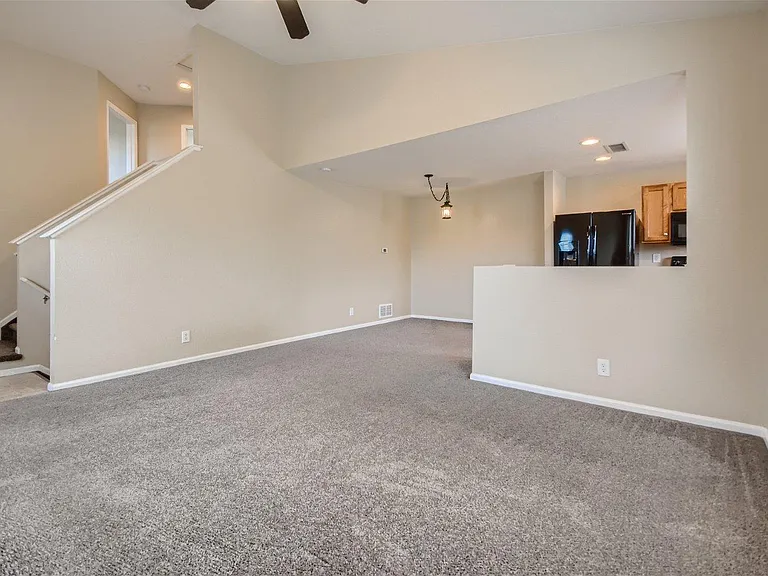 18817 E 57th Pl #A — Photo 4