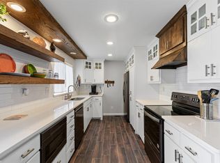 5232 Country Club Dr, Granbury, TX 76049