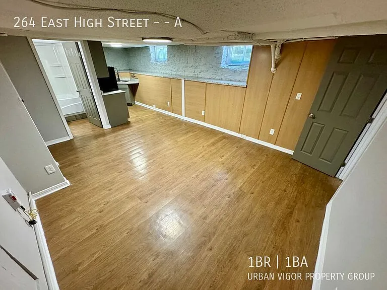 264 E High St #A — Photo 4