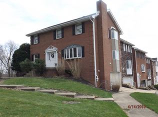 46 Manorfield Cir, Delmont, PA 15626
