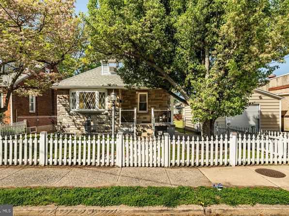 1016 Leiper St, Eddystone, PA 19022