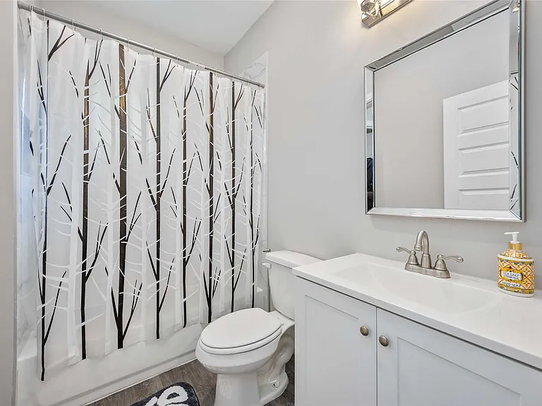 8009 Sterlingshire St #B — Photo 13