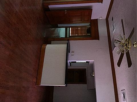 4th image of 1220 Montana Ave