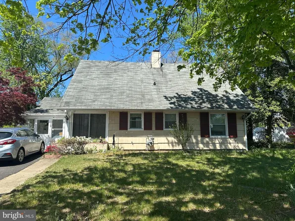 19 Stretton Cir, Willingboro, NJ 08046