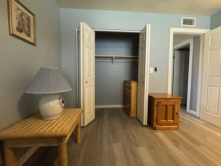 1800 Clubhouse Dr #28 — Photo 21