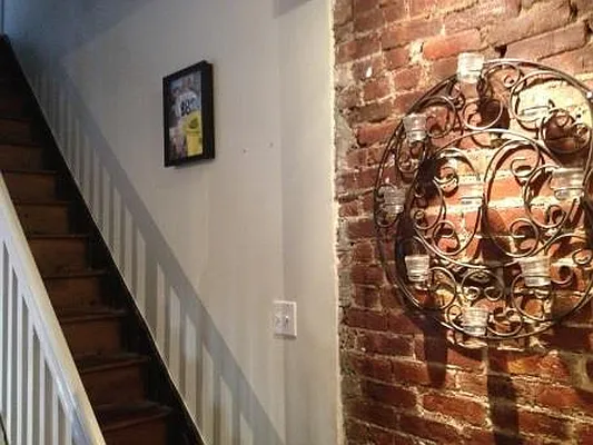 Rented by Charles Coutinho LLC | media 32