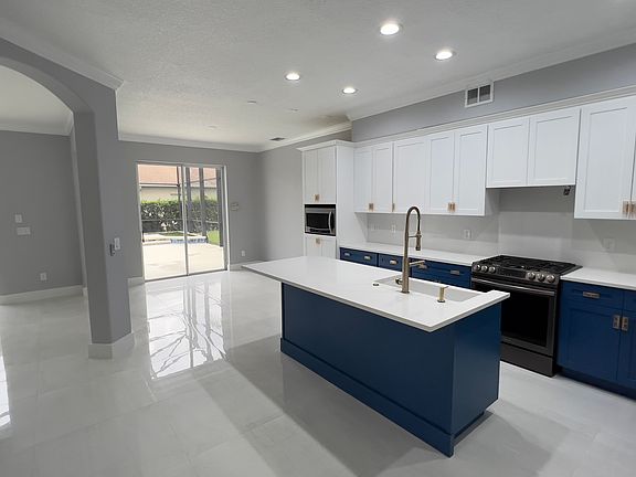 3rd image of 2705 Windsorgate Ln