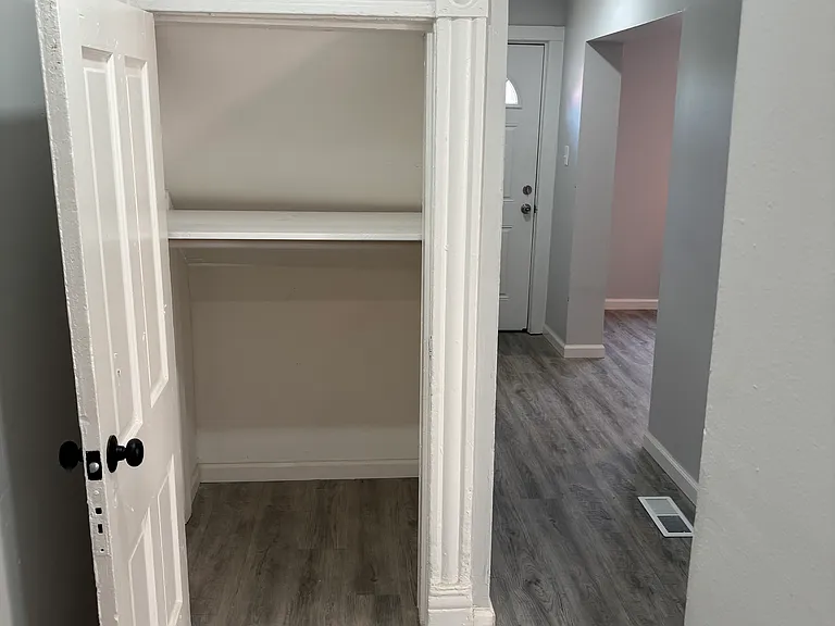 5097 Minerva Ave #1 — Photo 6