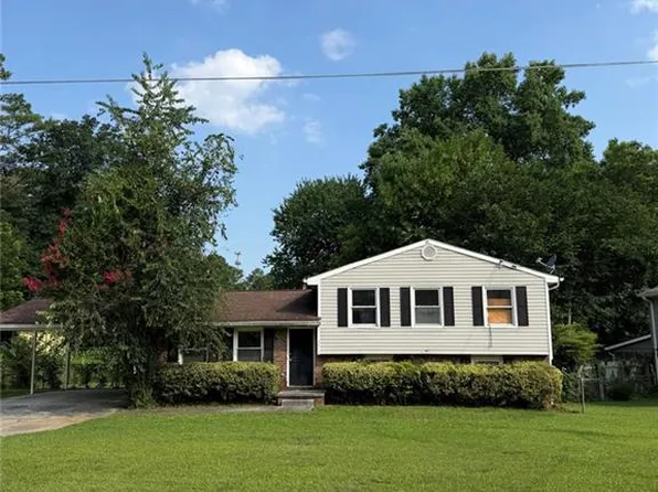 2618 Luke Dr, Ellenwood, GA 30294