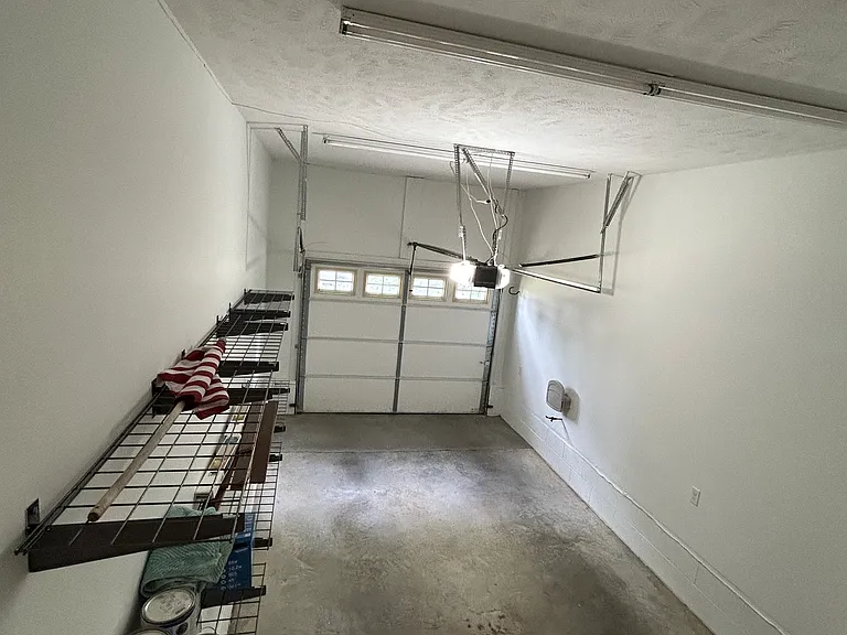 2851 Washington Ave — Photo 24