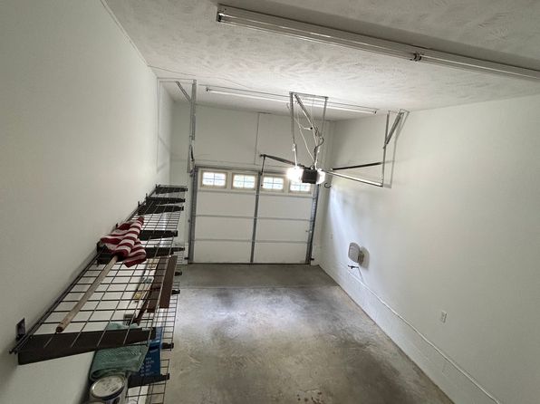 2851 Washington Ave, Saint Albans, WV 25177