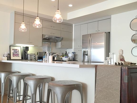 3rd image of 421 Arguello Blvd APT 102