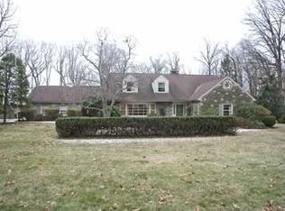 475 Dreshertown Rd, Fort Washington, PA 19034