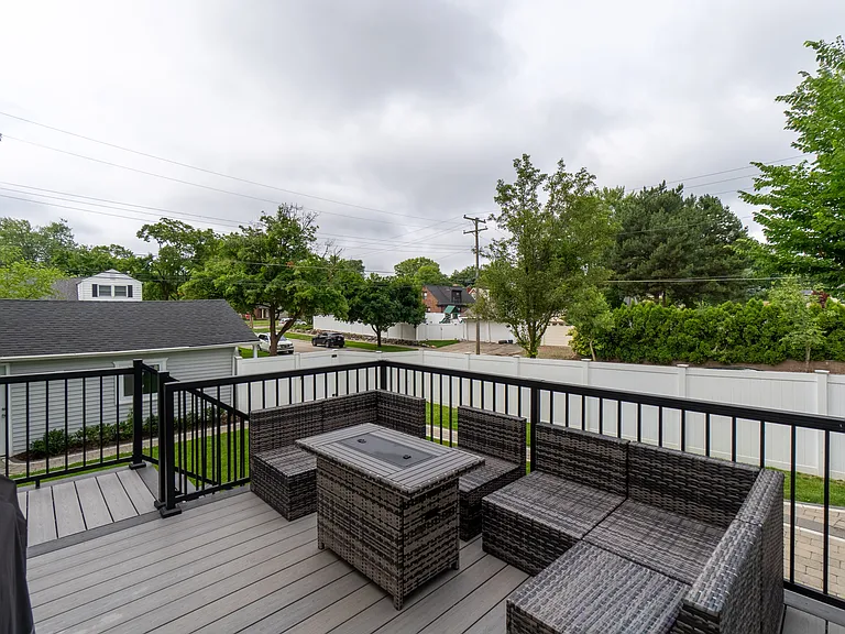 2604 Manchester Rd — Photo 48