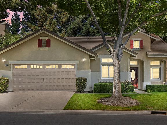 3rd image of 3888 Windy Cove Cir
