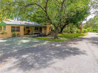 829 Lake Dr, Miami Springs, FL 33166