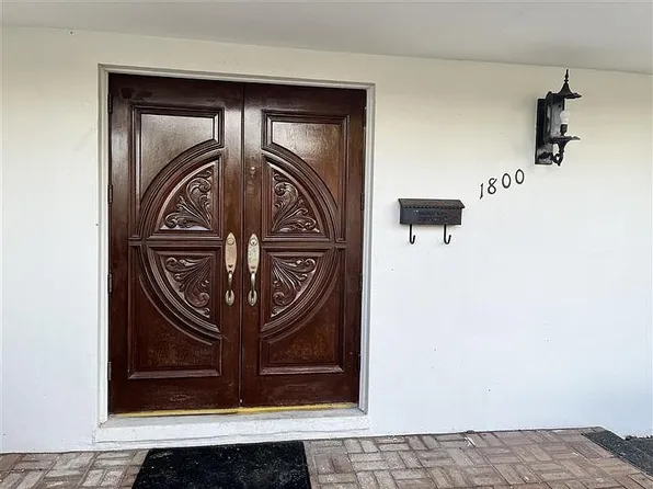 1800 SW 97th Pl, Miami, FL 33165