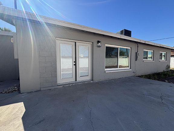 2nd image of 940 Laramore Dr
