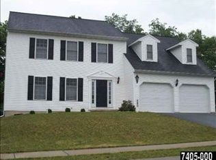 580 Apple Tree Ln, Mount Wolf, PA 17347