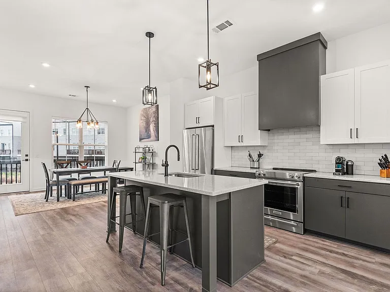 5716 California Ave — Photo 12
