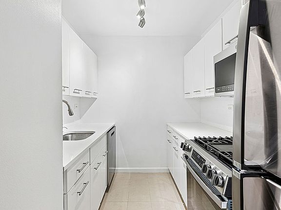 2nd image of 220 E 65th St APT 8J