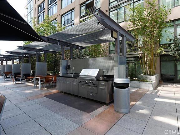 3rd image of 1100 Hope St #1213