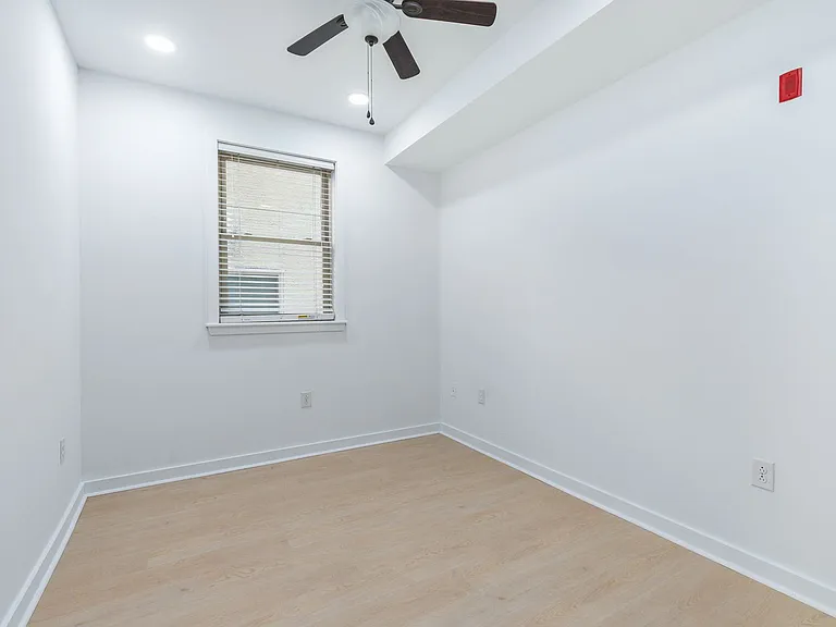 Summit House — Photo 51