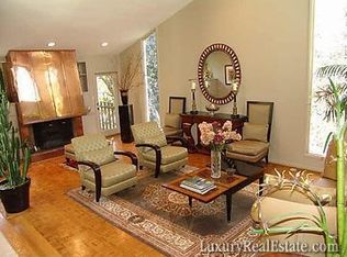 5585 Glen Errol Rd, Sandy Springs, GA 30327