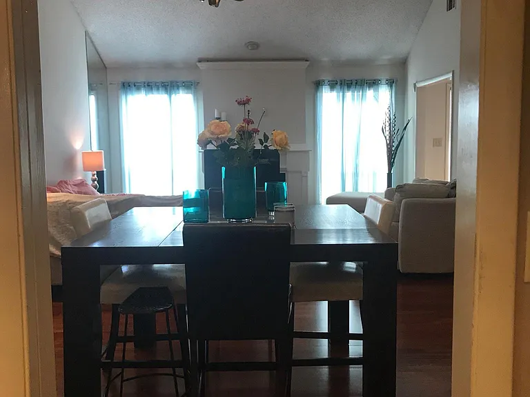 697 Serramonte Dr — Photo 5