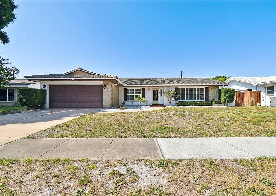 1st image of 2444 Summerlin Dr