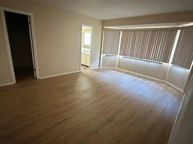 339 Pine Tree Rd — Photo 14