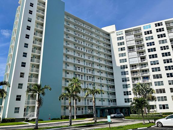 2nd image of 201 N Ocean Boulevard #302