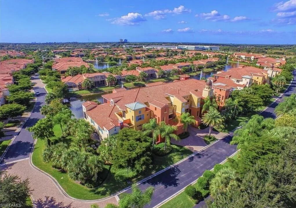 3 bed, 2.0 bath, 1317 sqft, $6,000 — Photo 3