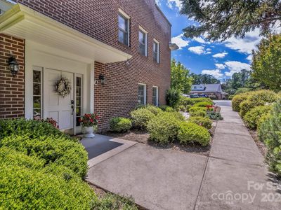2688 Greenville Hwy #A, Flat Rock, NC, 28731