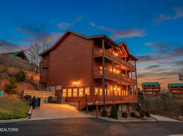 2517 Laurel Point Way, Sevierville, TN 37862