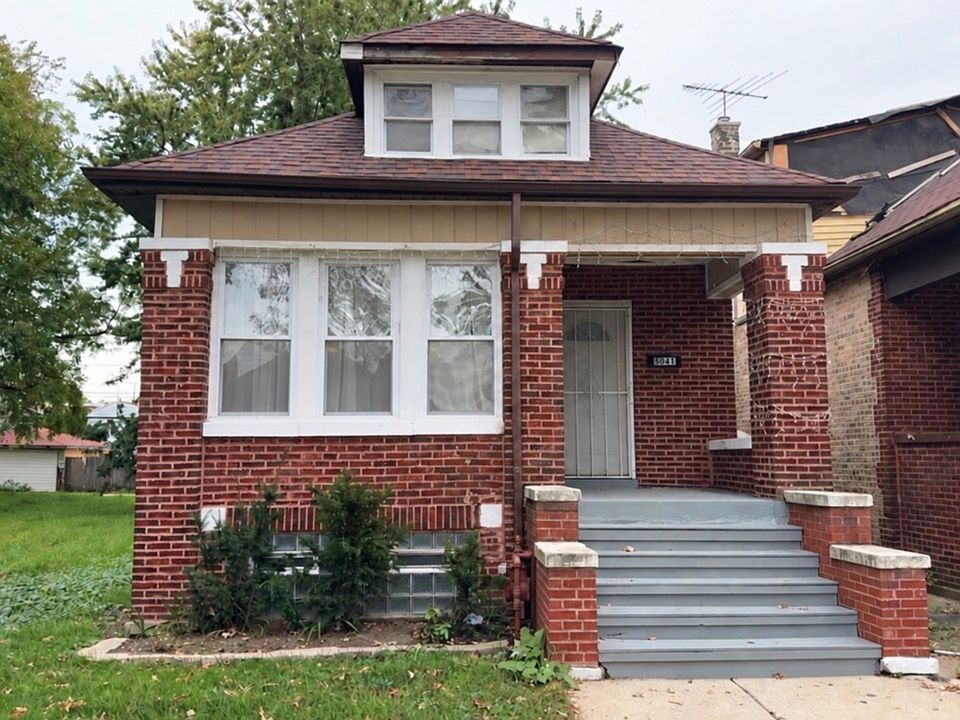 1st image of 8041 S Escanaba Ave