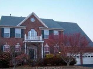 13220 Maple Mountain Dr, Centreville, VA 20120