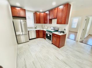 25-55 47th St #2A, Astoria, NY 11103