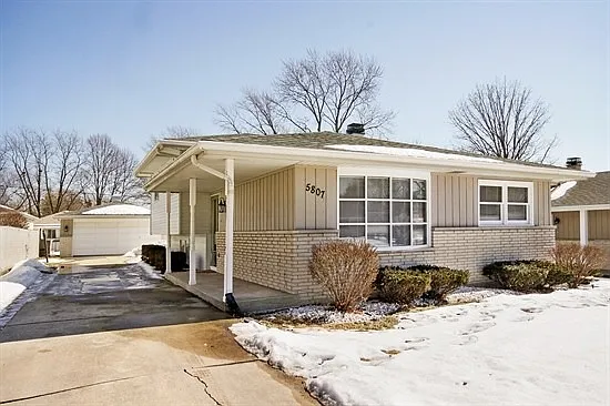 5810 Virginia Ave photo 1